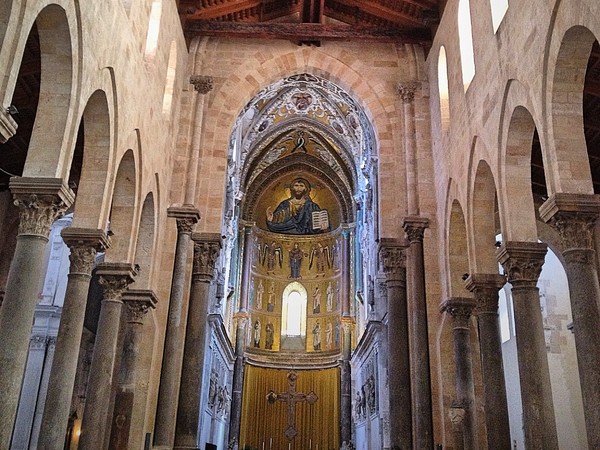 Navata centrale del Duomo di Cefalù