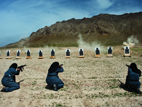 Lynsey Addario, Ribellione velata, dicembre 2010. Kabul