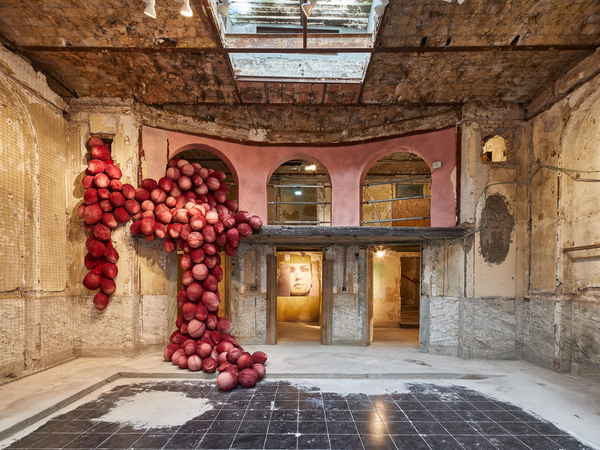 Chi esce entra. A Tribute Exhibition to a Disappearing Building, Bibliotheca Hertziana, Roma Chi esce entra. A Tribute Exhibition to a Disappearing Building, Bibliotheca Hertziana, Roma