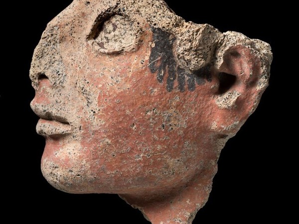 Frammento di altorilievo, Testa maschile, Terracotta dipinta | Courtesy Musei Capitolini 
