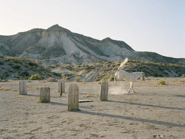MAST Photography Grant on Industry and Work - Chloe Dewe Mathews, For a few euros more / Per qualche euro in più Western Leone (Cimitero) / Western Leone (Graveyard), 2019 | © Chloe Dewe Mathews | Courtesy of Fondazione MAST, Bologna, 2020