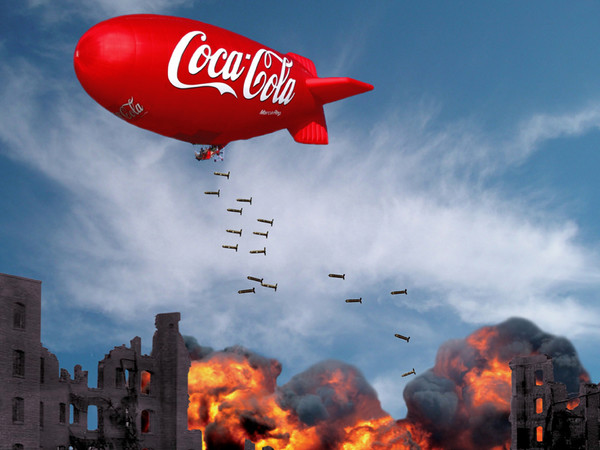 Max Papeschi, Product Placement | © Max Papeschi