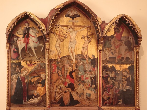 Luca di Paolo, Trittico della Crocifissione, (Crocifissione, sant’Adriano e Natività, san Bartolomeo e Adorazione dei Magi). tempera e oro su tavola. Museo Piersanti, Matelica (MC)