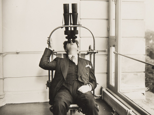 Inventions - Torretta per l’osservazione degli uccelli e dei velivoli di Jules-Louis Breton e Paul Breton, 10 ottobre 1930, Stampa ai sali d’argento, Archives nationales, Francia, 398AP/27 | Courtesy of Fondazione MAST, Bologna, 2020