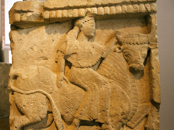 Metope da Selinunte 560-550 a. C. Palermo, Museo Archeologico Regionale A. Salinas