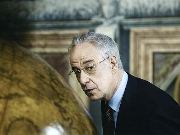 Toni Servillo in 'Viva la libertà' di Roberto Andò, 2013 I Ph. Lia Pasqualino