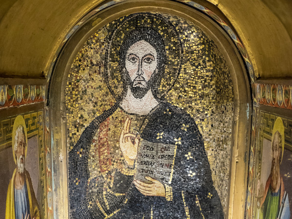 Tomba di San Pietro, Grotte Vaticane, Basilica di San Pietro a Roma, Immagine tratta dal film 