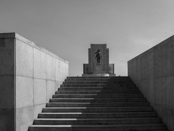 Paskal Atanasov, Vítkov Hill | Courtesy of Galleria del Centro Ceco di Milano 2016