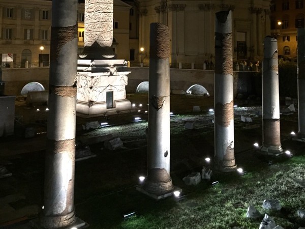 La nuova illuminazione dei Fori Imperiali, Roma.